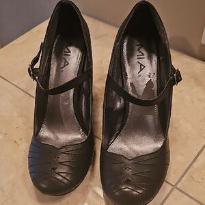 MIA Black Strappy Heels